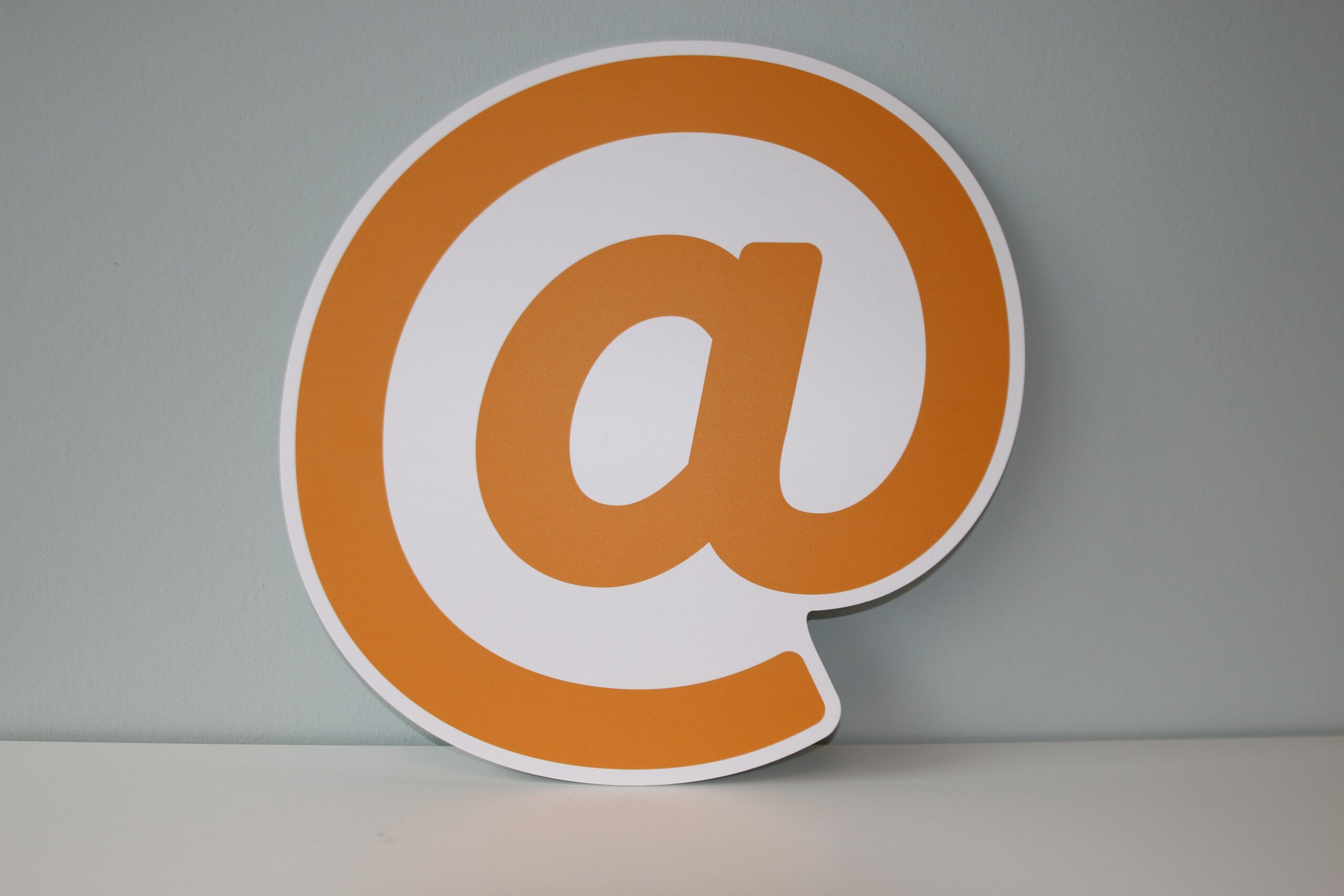 Don’t Let Them Get Away! Building Effective Follow-Up Strategies for Marketplaces